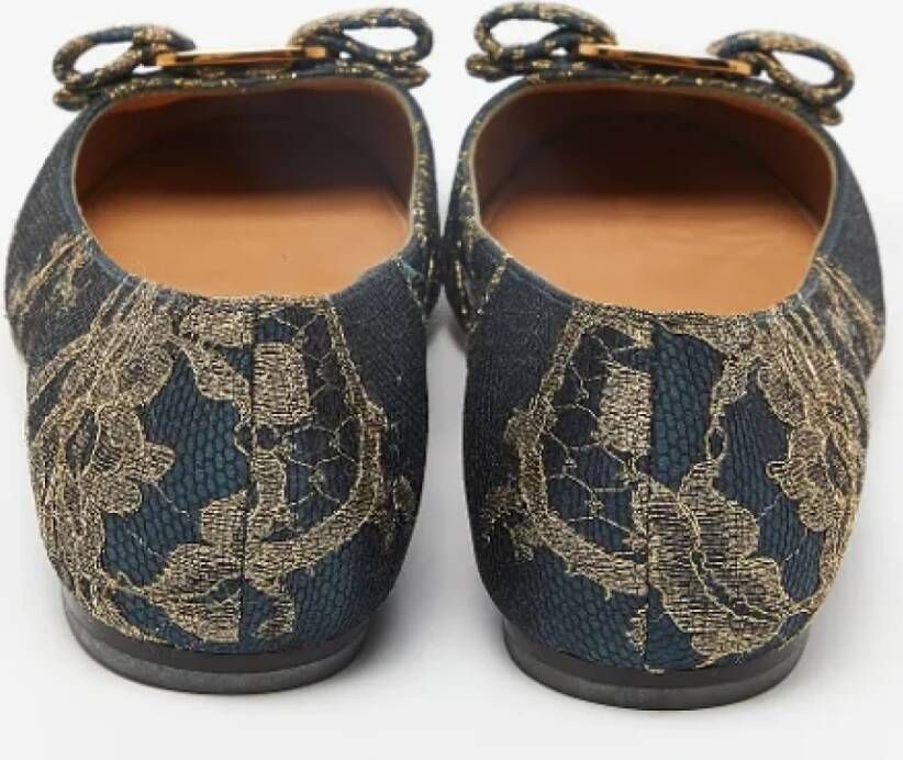 Salvatore Ferragamo Pre-owned Lace flats Blue Dames