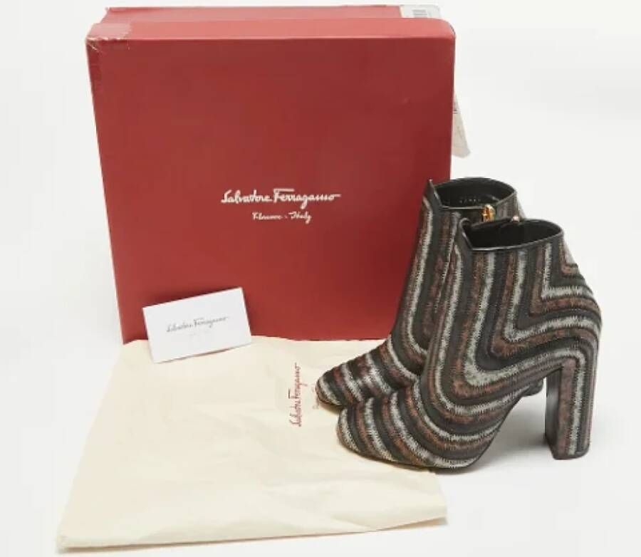 Salvatore Ferragamo Pre-owned Leather boots Brown Dames