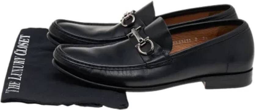 Salvatore Ferragamo Pre-owned Leather flats Black Dames