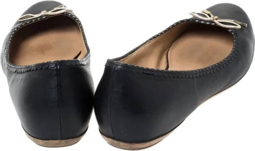 Salvatore Ferragamo Pre-owned Leather flats Black Dames