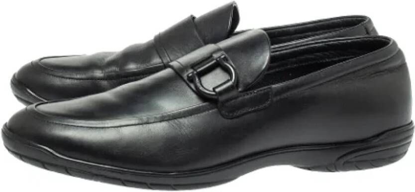 Salvatore Ferragamo Pre-owned Leather flats Black Dames