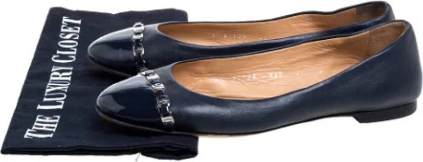 Salvatore Ferragamo Pre-owned Leather flats Black Dames