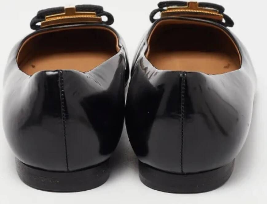 Salvatore Ferragamo Pre-owned Leather flats Black Dames