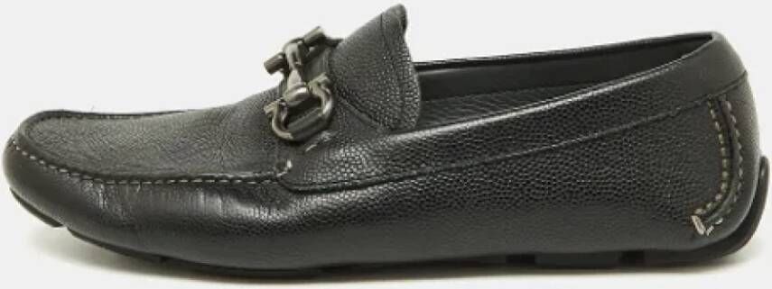 Salvatore Ferragamo Pre-owned Leather flats Black Dames