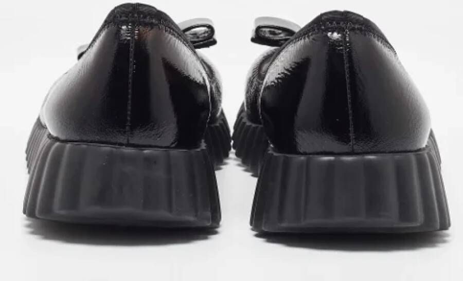 Salvatore Ferragamo Pre-owned Leather flats Black Dames