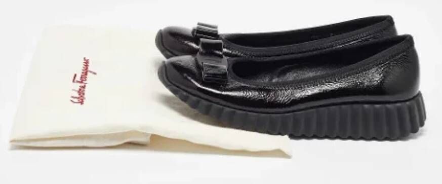 Salvatore Ferragamo Pre-owned Leather flats Black Dames