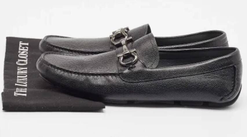 Salvatore Ferragamo Pre-owned Leather flats Black Heren