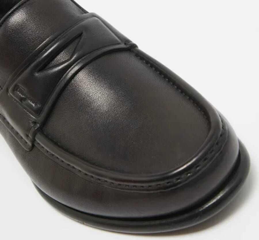 Salvatore Ferragamo Pre-owned Leather flats Black Heren