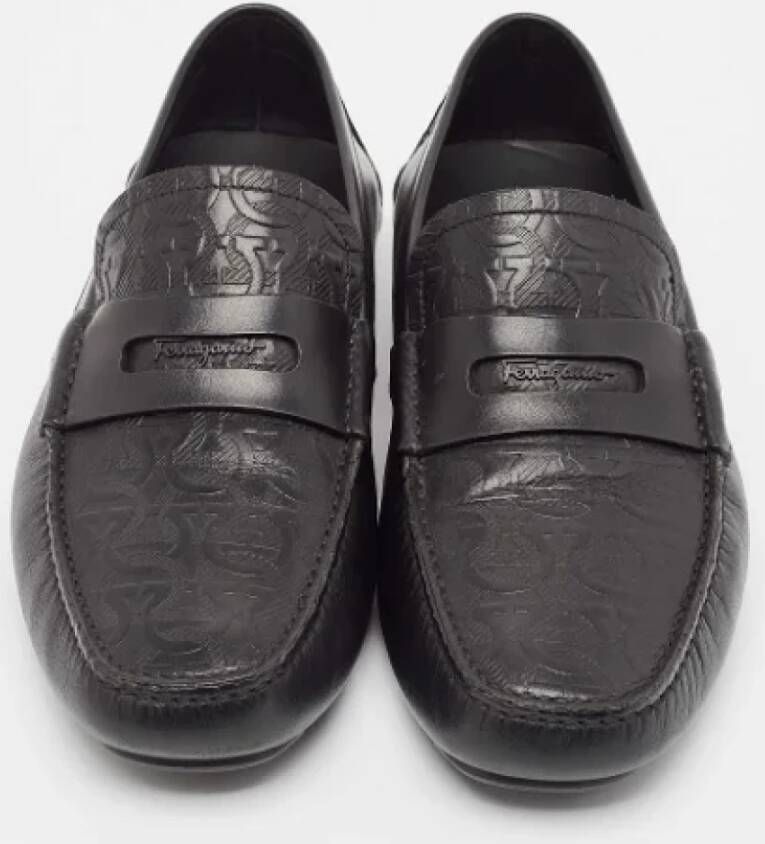 Salvatore Ferragamo Pre-owned Leather flats Black Heren