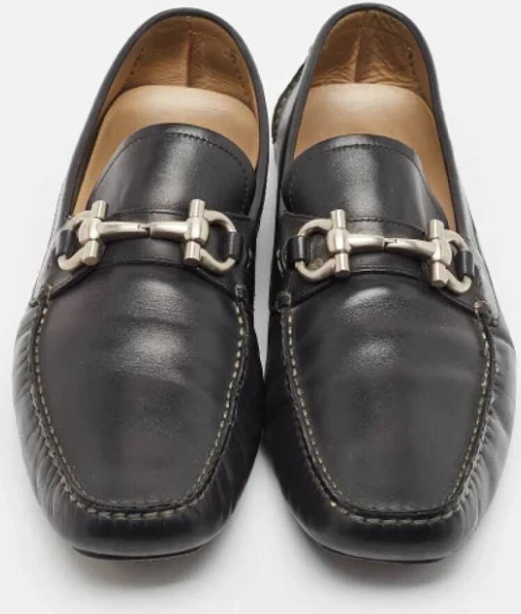 Salvatore Ferragamo Pre-owned Leather flats Black Heren