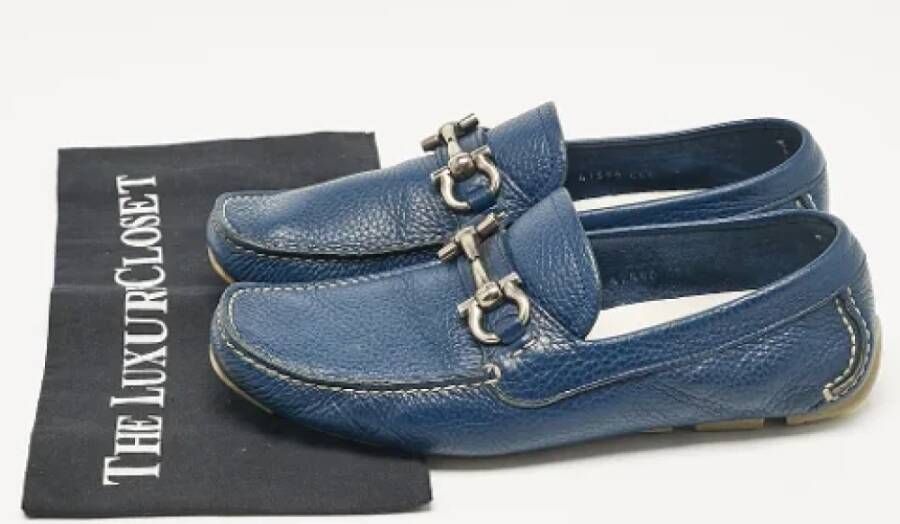 Salvatore Ferragamo Pre-owned Leather flats Blue Heren