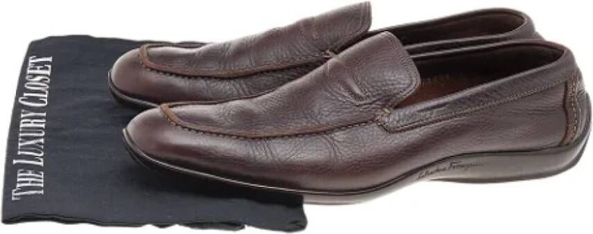 Salvatore Ferragamo Pre-owned Leather flats Brown Dames