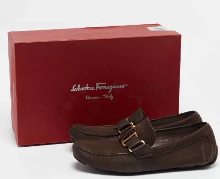 Salvatore Ferragamo Pre-owned Leather flats Brown Heren