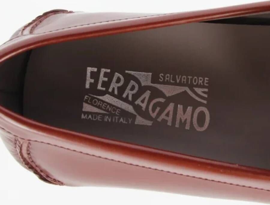 Salvatore Ferragamo Pre-owned Leather flats Brown Heren