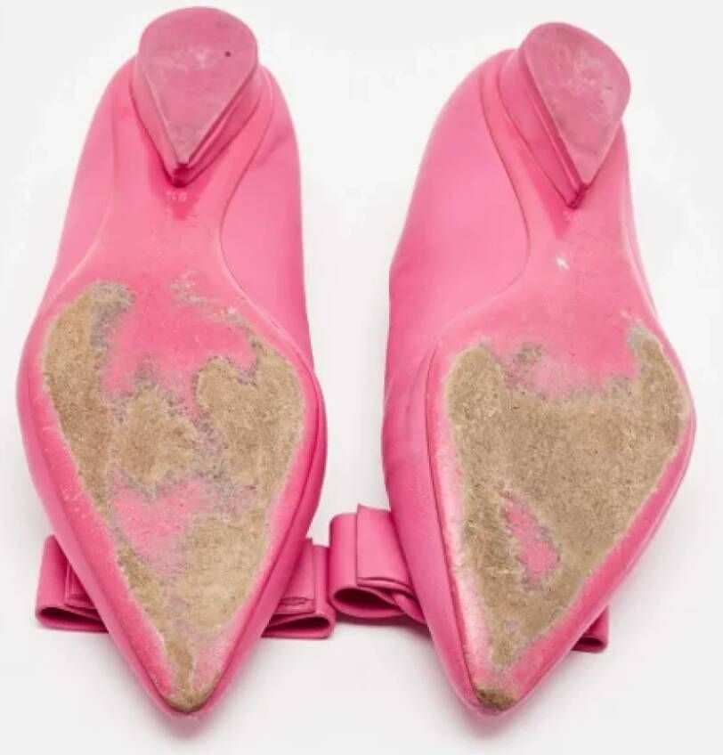 Salvatore Ferragamo Pre-owned Leather flats Pink Dames