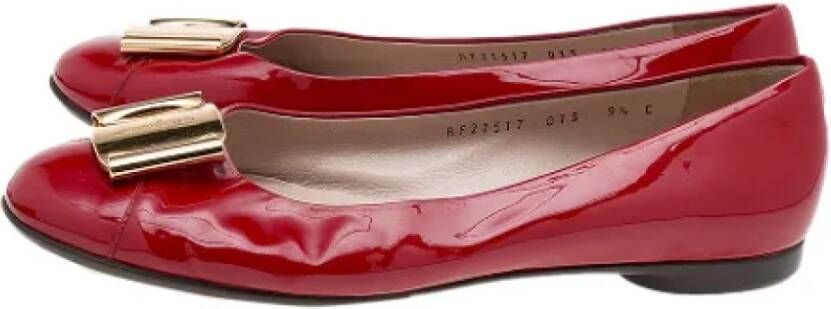 Salvatore Ferragamo Pre-owned Leather flats Red Dames