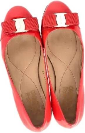 Salvatore Ferragamo Pre-owned Leather flats Red Dames