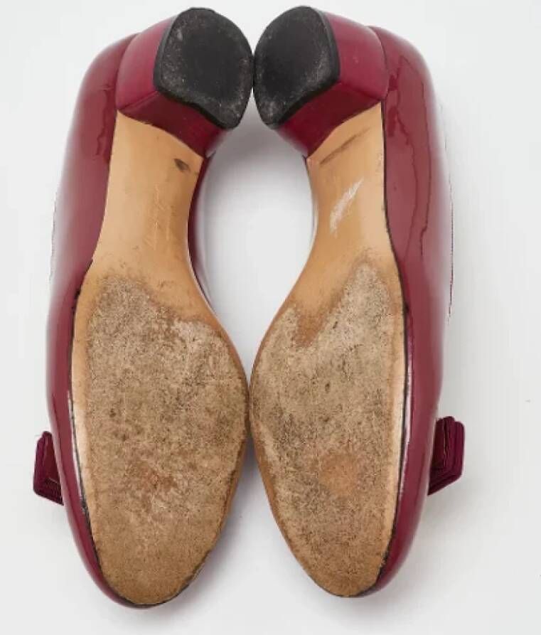 Salvatore Ferragamo Pre-owned Leather flats Red Dames