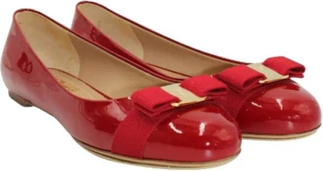 Salvatore Ferragamo Pre-owned Leather flats Red Dames