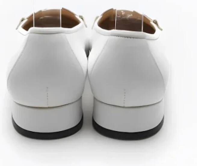 Salvatore Ferragamo Pre-owned Leather flats White Dames