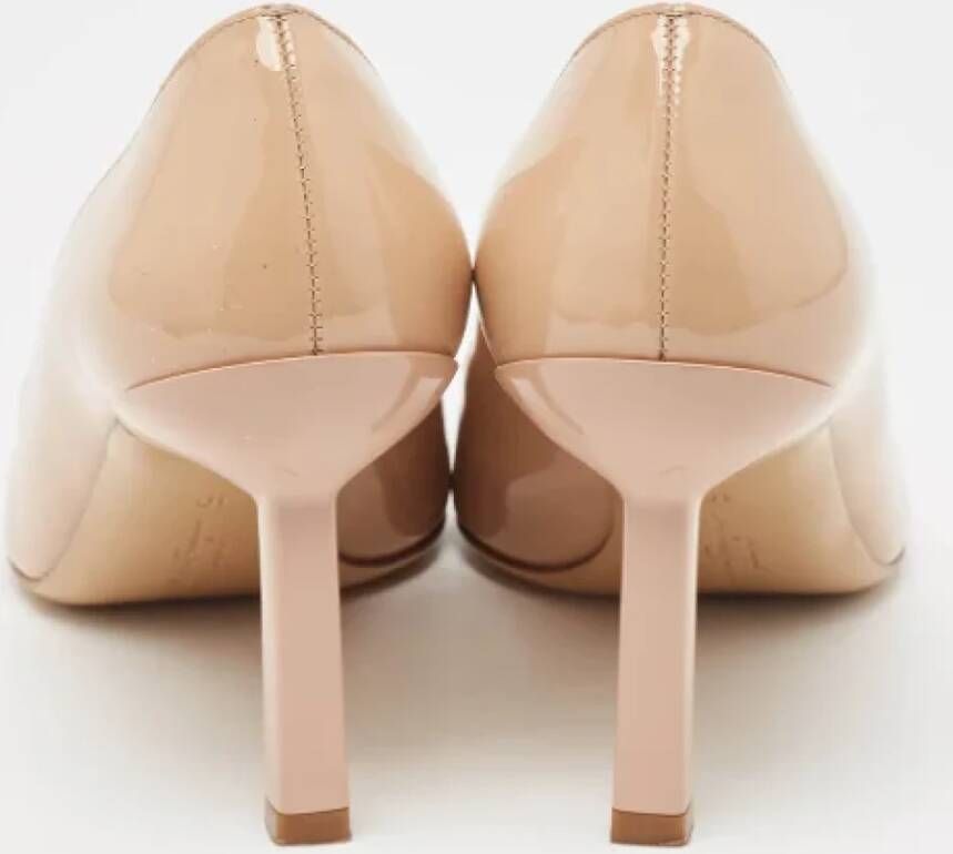 Salvatore Ferragamo Pre-owned Leather heels Beige Dames