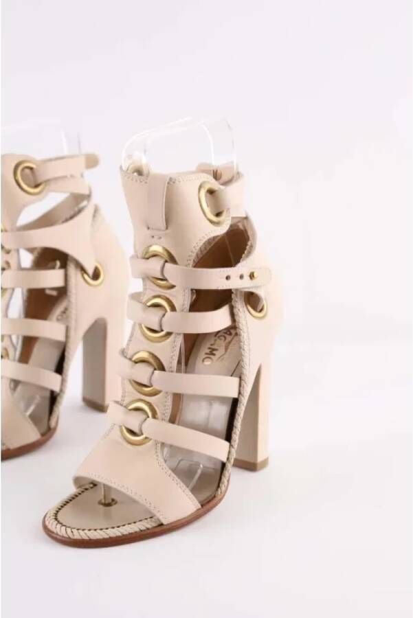 Salvatore Ferragamo Pre-owned Leather heels Beige Dames