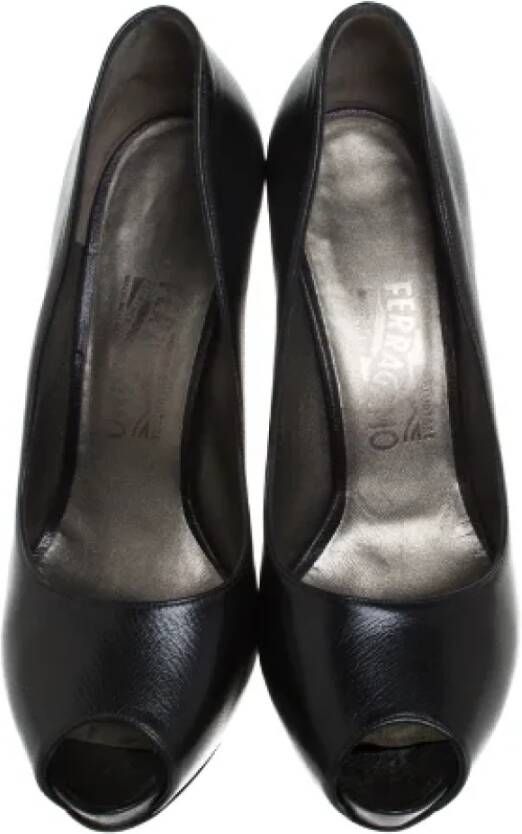 Salvatore Ferragamo Pre-owned Leather heels Black Dames