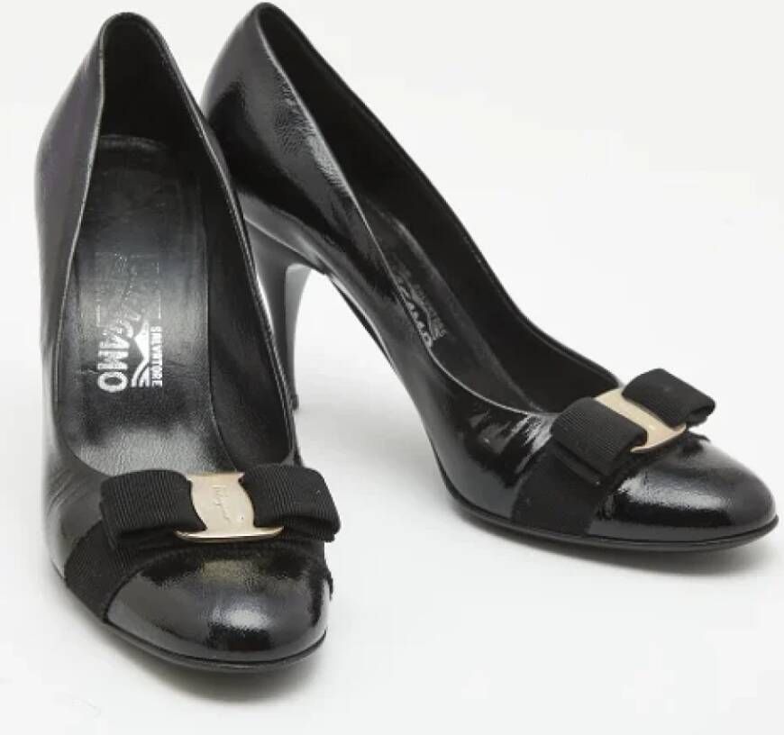 Salvatore Ferragamo Pre-owned Leather heels Black Dames