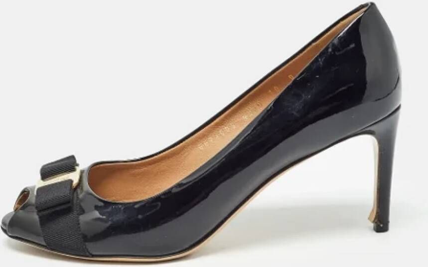 Salvatore Ferragamo Pre-owned Leather heels Black Dames