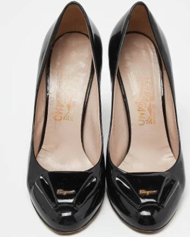 Salvatore Ferragamo Pre-owned Leather heels Black Dames