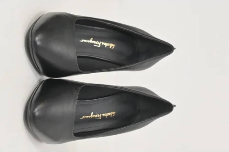 Salvatore Ferragamo Pre-owned Leather heels Black Dames