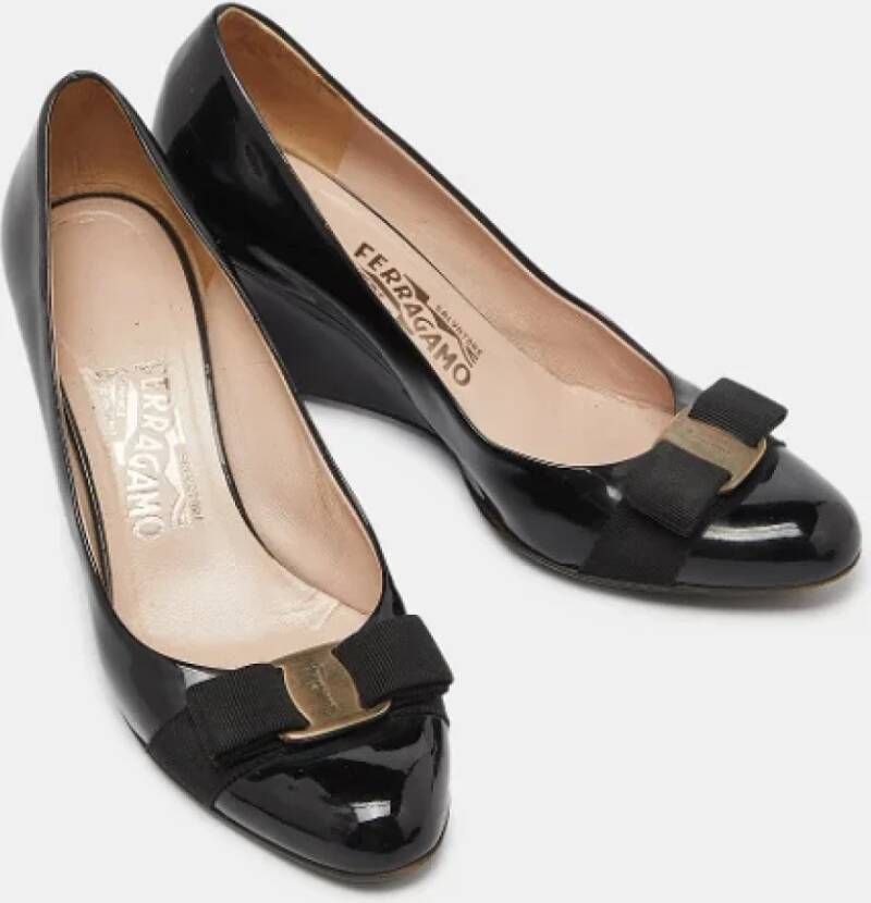 Salvatore Ferragamo Pre-owned Leather heels Black Dames