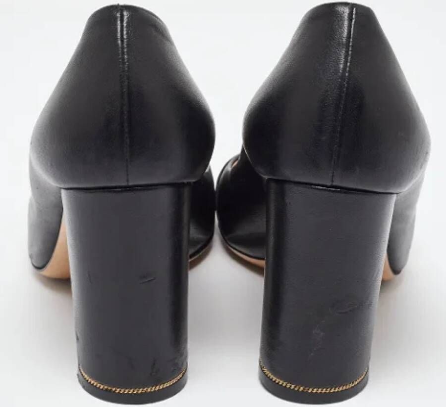 Salvatore Ferragamo Pre-owned Leather heels Black Dames