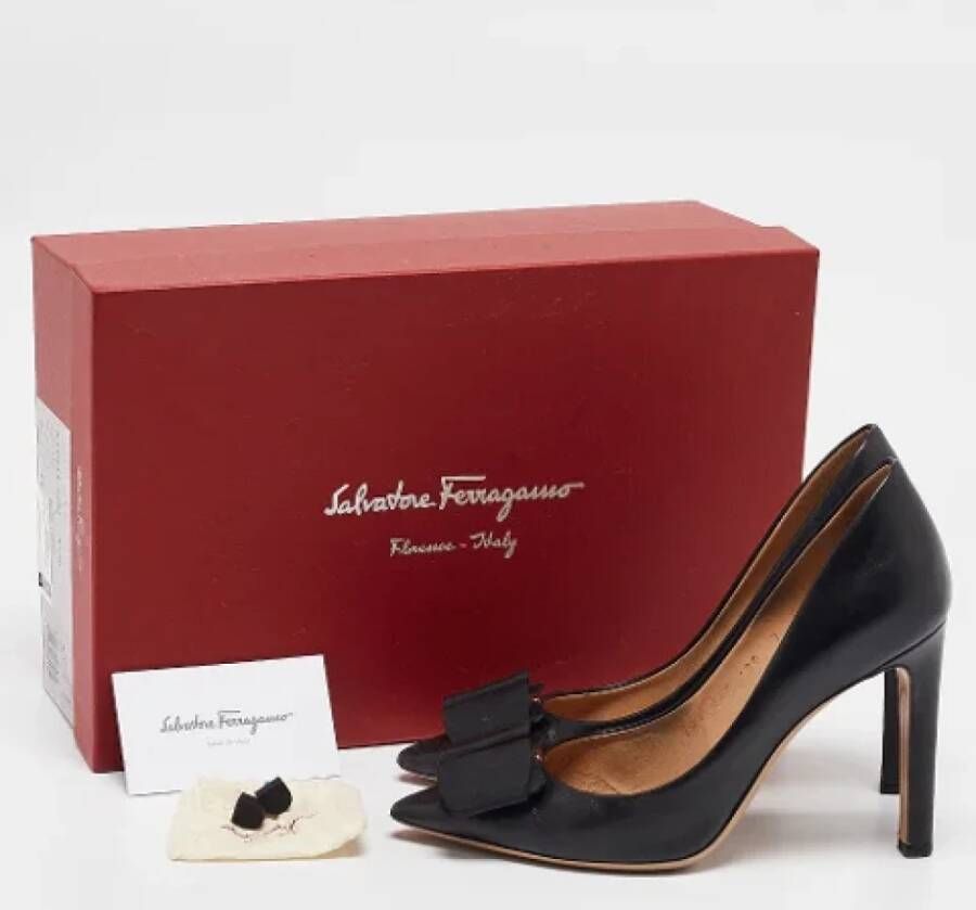 Salvatore Ferragamo Pre-owned Leather heels Black Dames