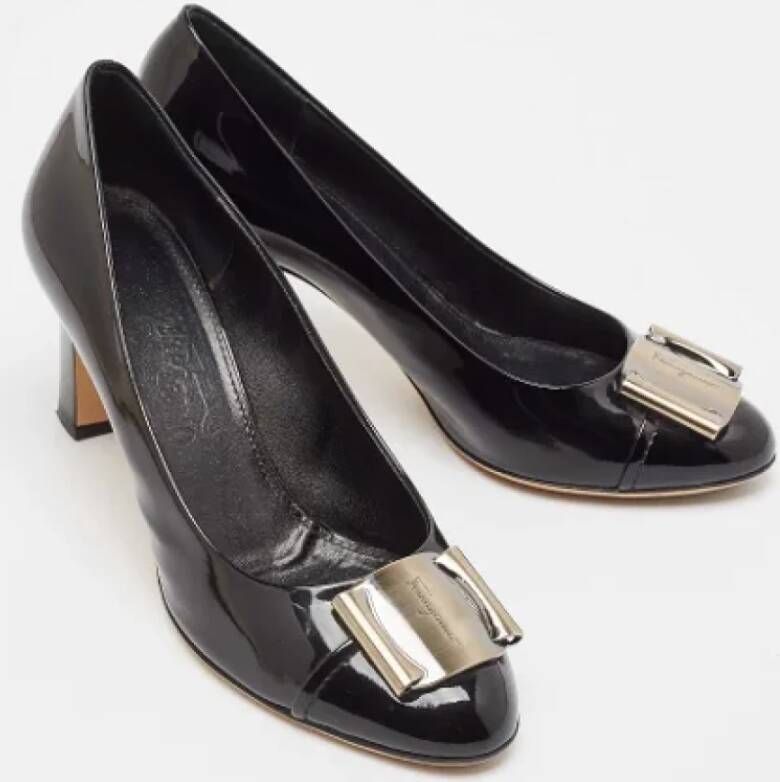 Salvatore Ferragamo Pre-owned Leather heels Black Dames