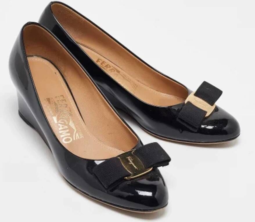 Salvatore Ferragamo Pre-owned Leather heels Black Dames