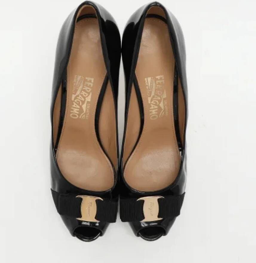 Salvatore Ferragamo Pre-owned Leather heels Black Dames