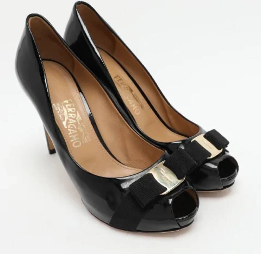 Salvatore Ferragamo Pre-owned Leather heels Black Dames