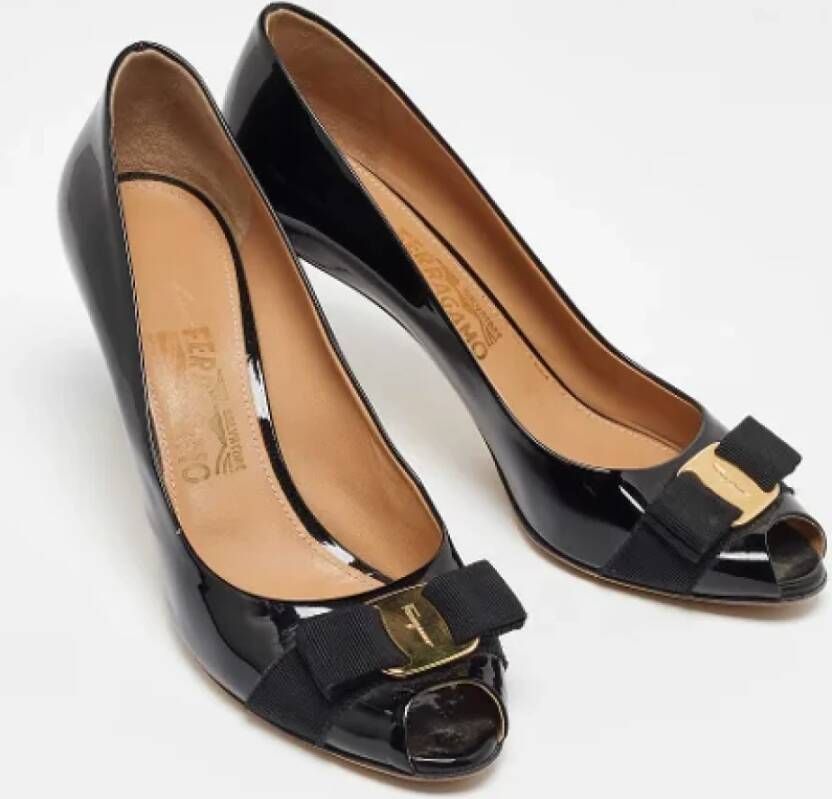 Salvatore Ferragamo Pre-owned Leather heels Black Dames