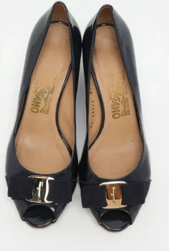 Salvatore Ferragamo Pre-owned Leather heels Blue Dames