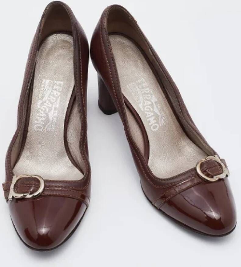 Salvatore Ferragamo Pre-owned Leather heels Brown Dames