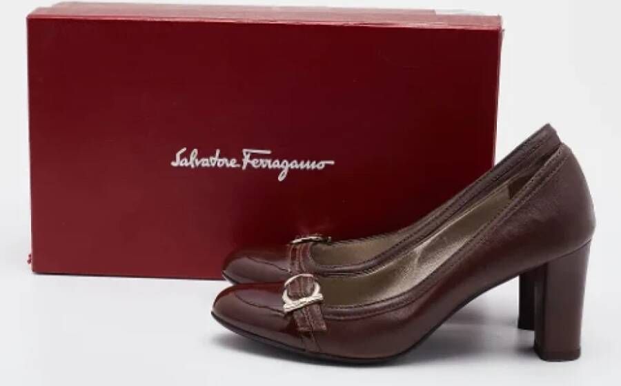 Salvatore Ferragamo Pre-owned Leather heels Brown Dames