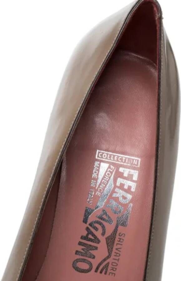 Salvatore Ferragamo Pre-owned Leather heels Brown Dames