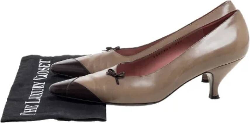 Salvatore Ferragamo Pre-owned Leather heels Brown Dames