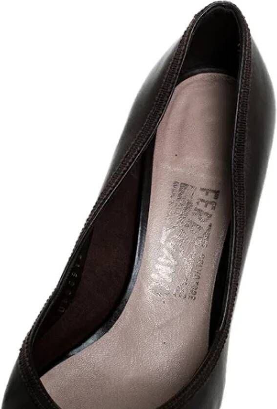 Salvatore Ferragamo Pre-owned Leather heels Brown Dames