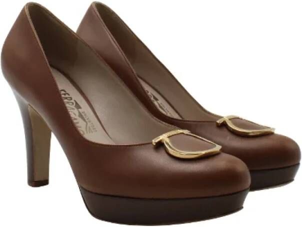 Salvatore Ferragamo Pre-owned Leather heels Brown Dames