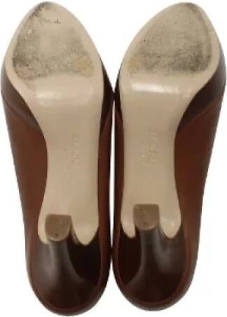 Salvatore Ferragamo Pre-owned Leather heels Brown Dames