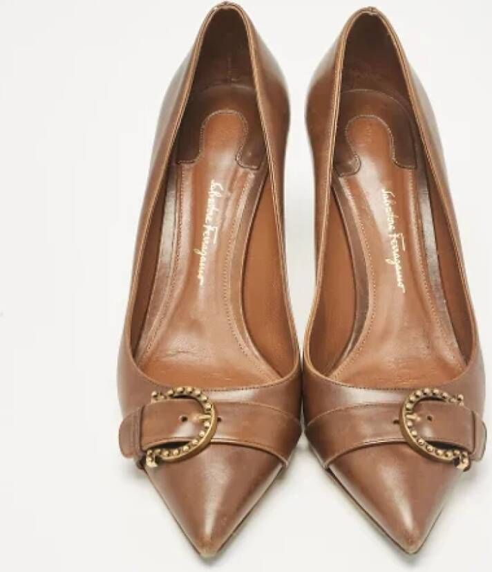 Salvatore Ferragamo Pre-owned Leather heels Brown Dames