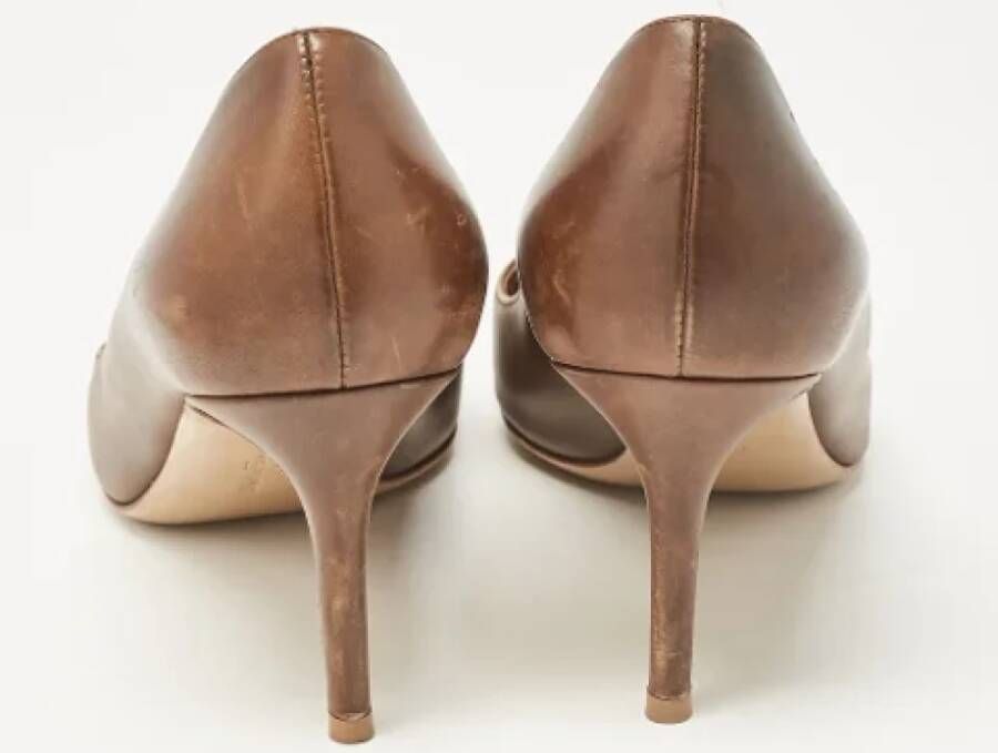 Salvatore Ferragamo Pre-owned Leather heels Brown Dames