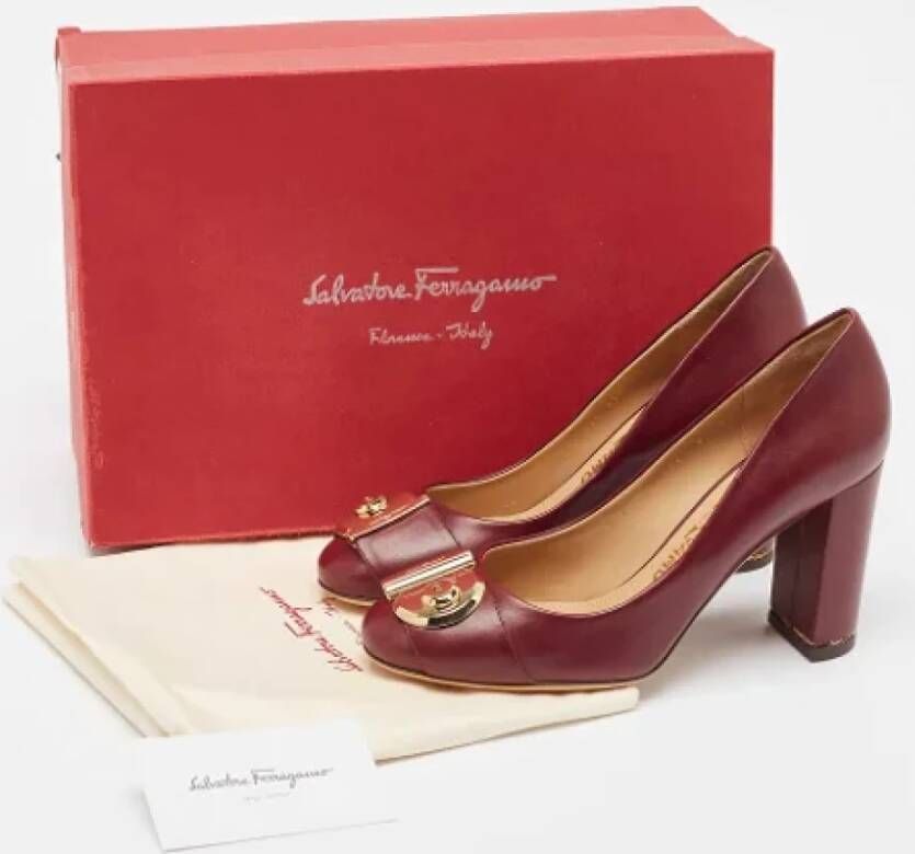 Salvatore Ferragamo Pre-owned Leather heels Red Dames